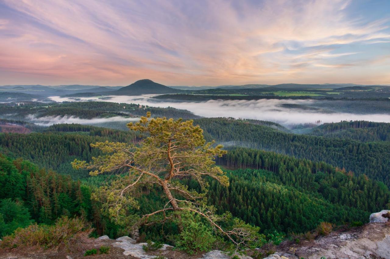 Resort Mezna Грженско Екстер'єр фото