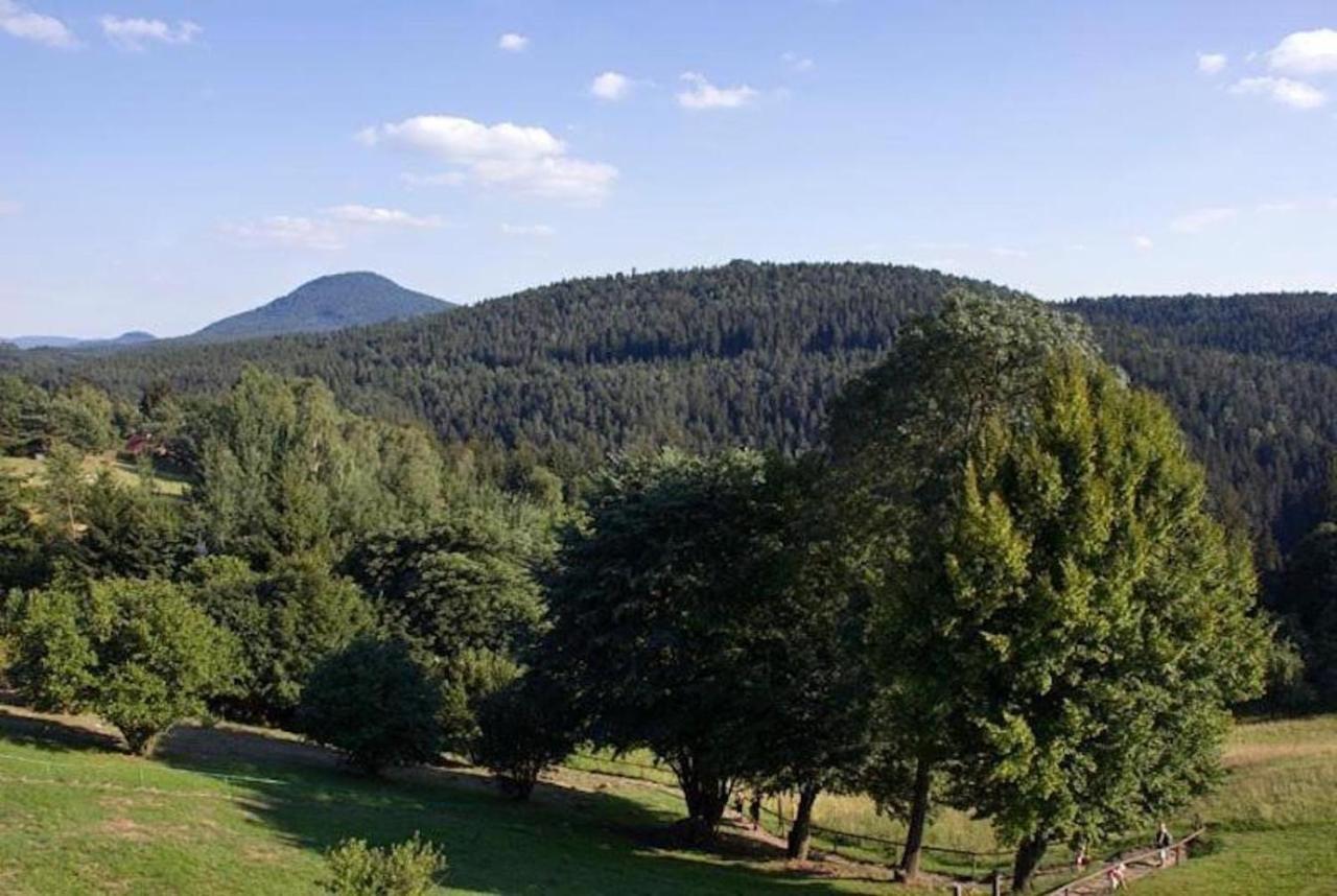 Resort Mezna Грженско Екстер'єр фото